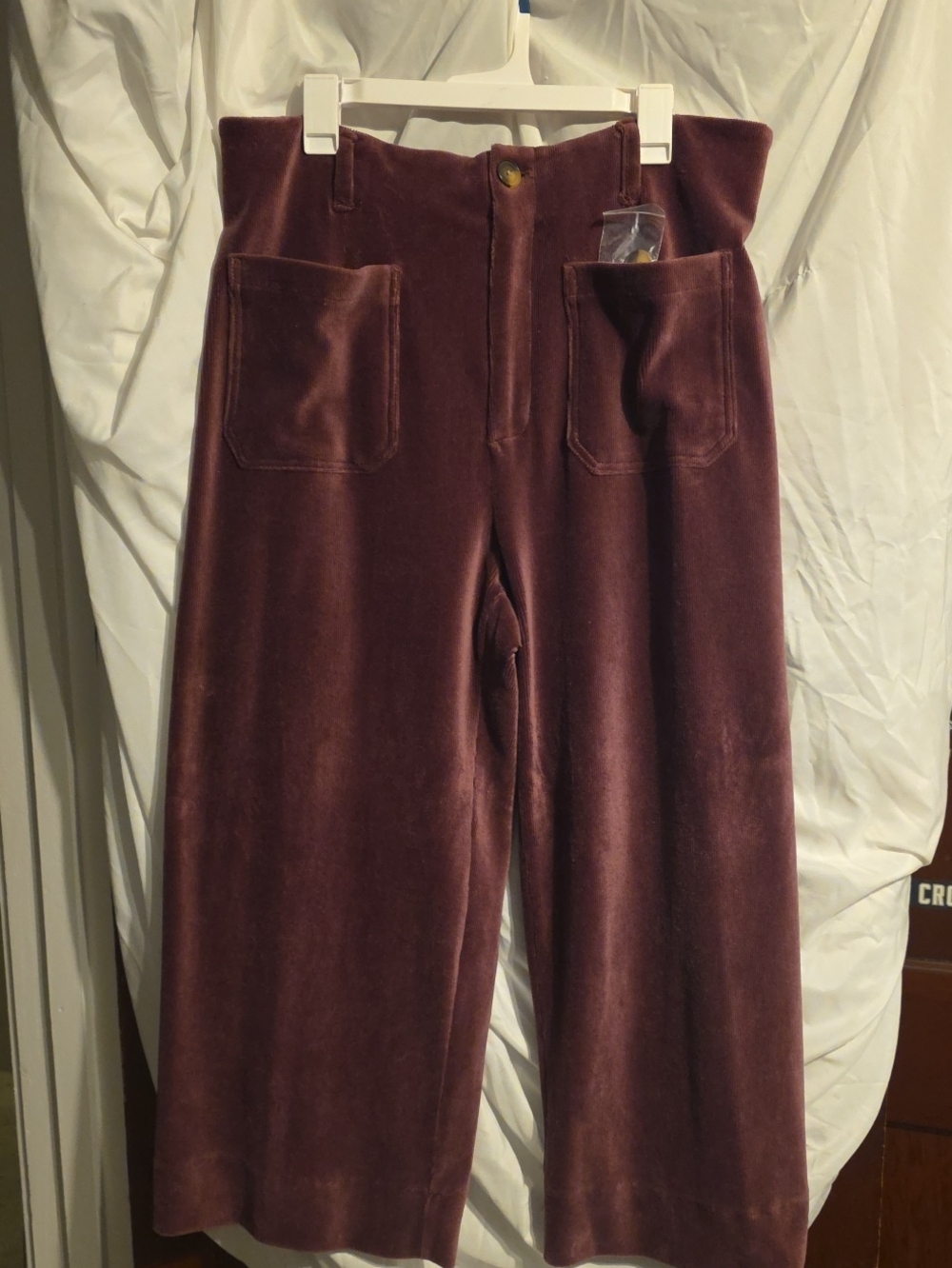 LC Lauren Conrad Velvet Wide-Leg Crop Pants in Wine